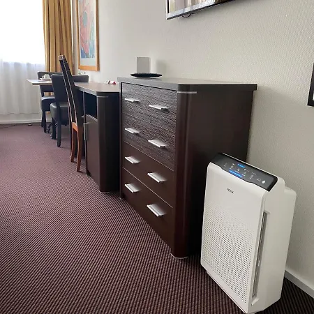 Hotel Weisses Ross Garni 3*